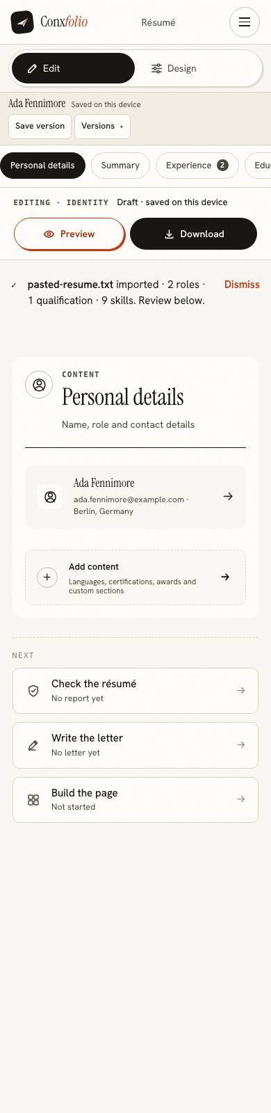 The résumé editor at 390 pixels, the narrowest layout the same product uses