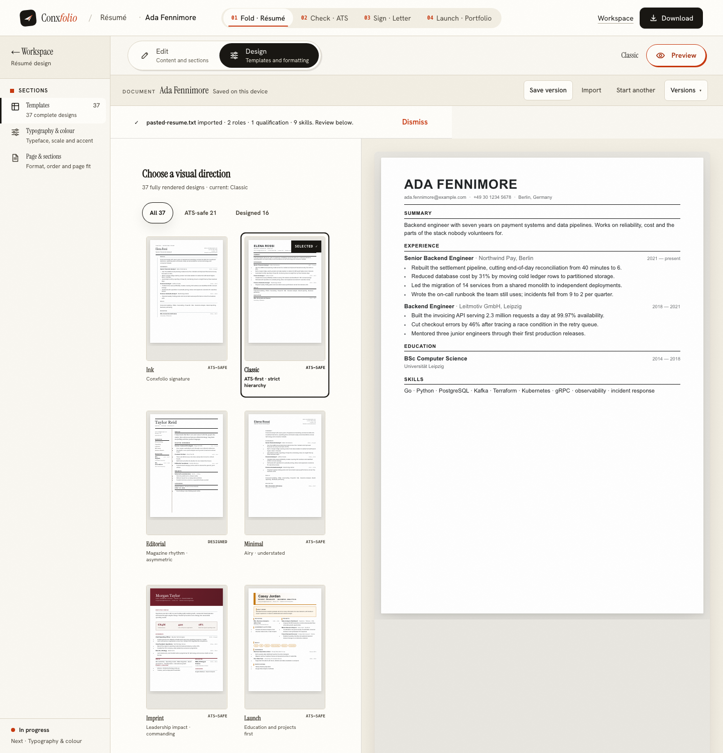 The design mode inside the editor, with the template library on the left and the rendered résumé on the right